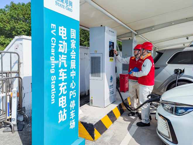 上海打造首批1526根“绿色充电桩”让新能源汽车用上“新能源电”